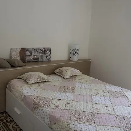Parva Domus Intera Casa Indipendente In Centro بيت للعطل