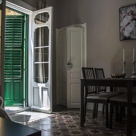 Parva Domus Intera Casa Indipendente In Centro Casa vacanze *